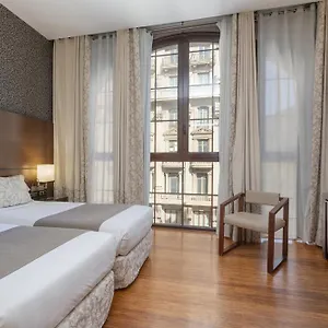 4* Отель Colonial