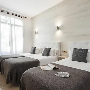 3* Апарт-отель Rambla108